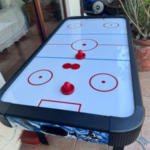 Mesa Air Hockey
